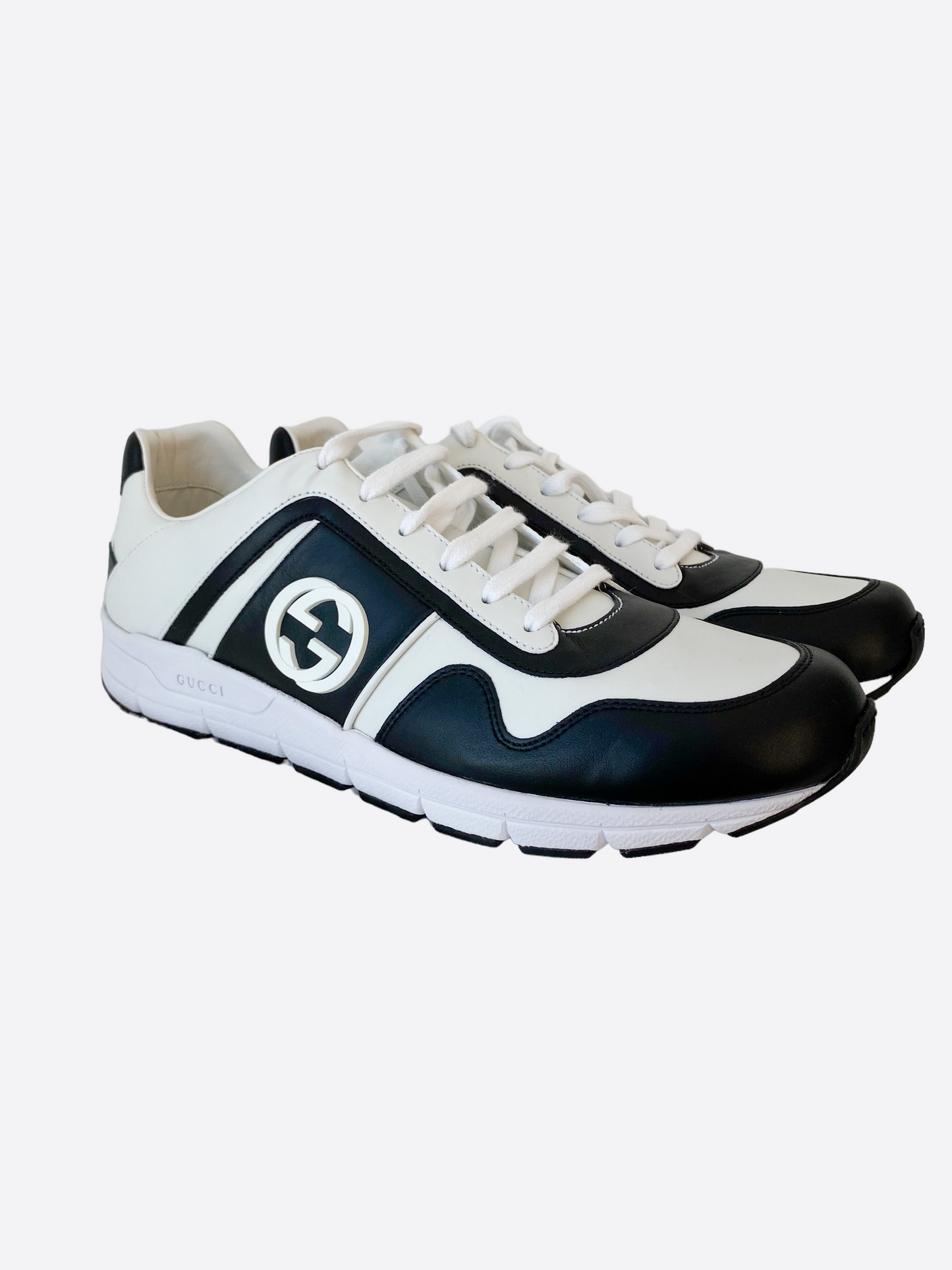 Gucci black and white sneakers sales