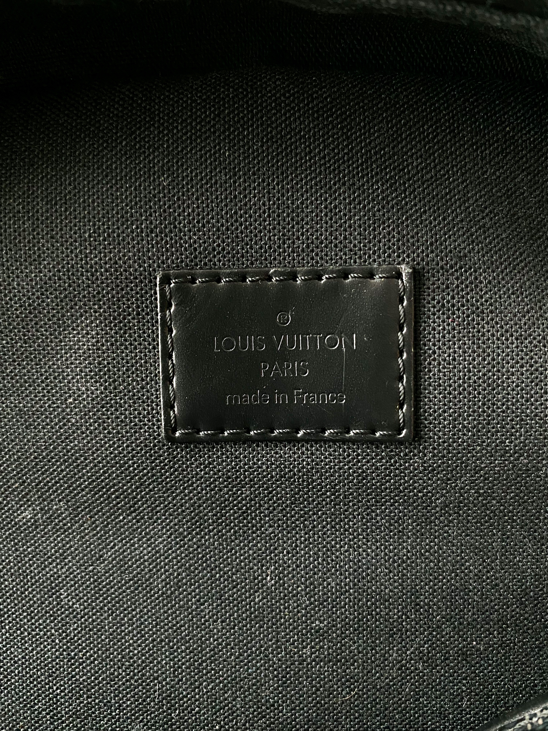 100% Authentic Louis Vuitton Damier Graphite Michael - Depop
