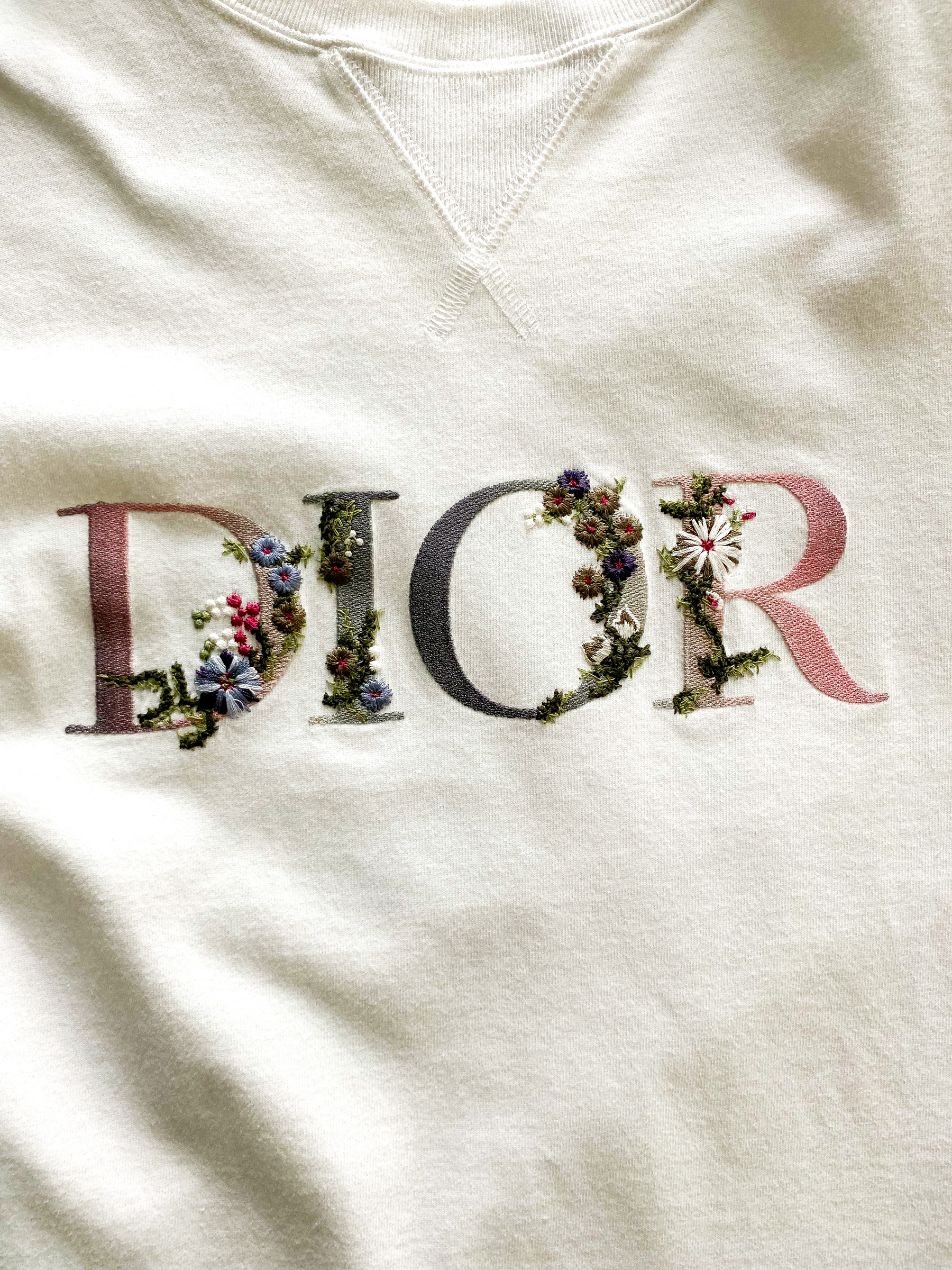 Dior White Floral Logo Embroidered Tee – Savonches