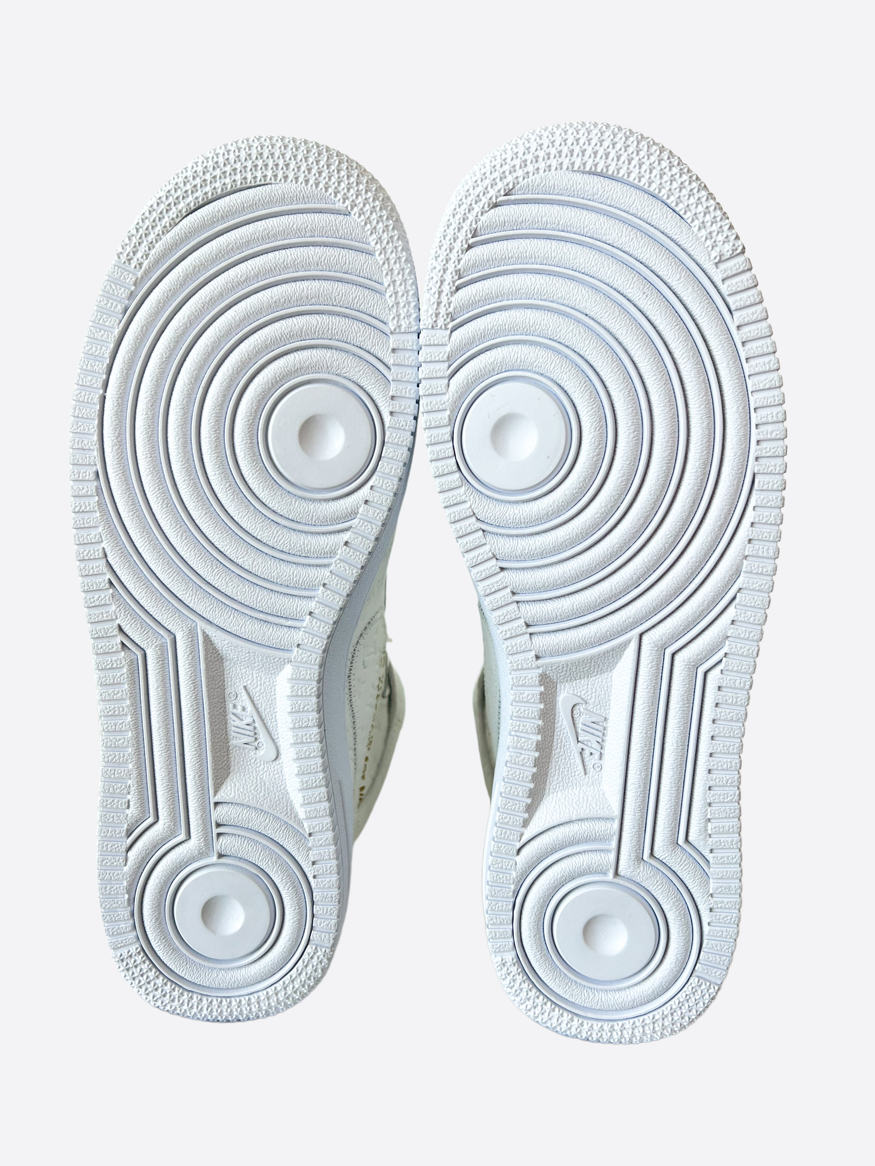 Louis Vuitton White Monogram Mid Top Nike Air Force 1 – Savonches