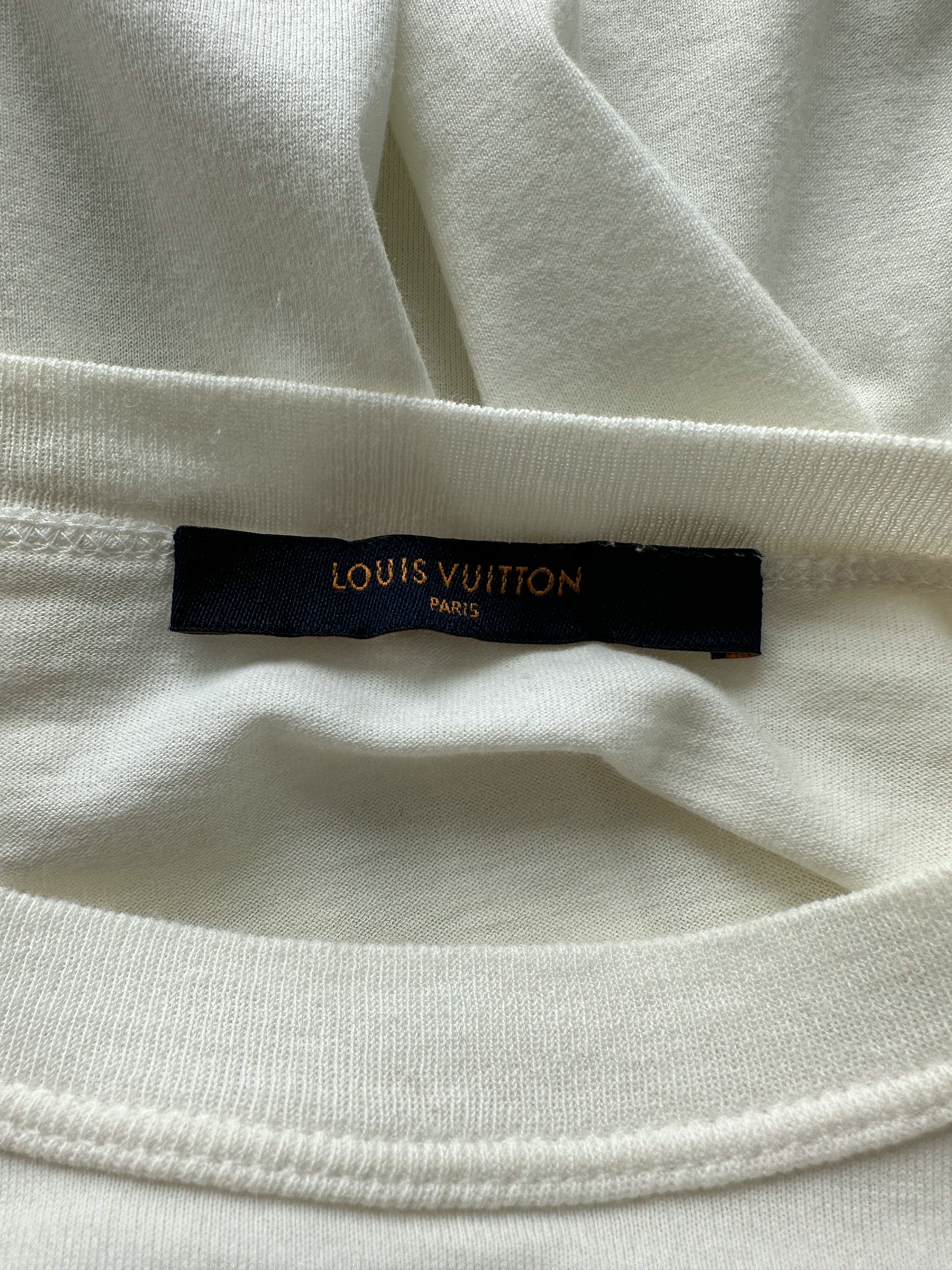 Upside down lv store logo pocket tee