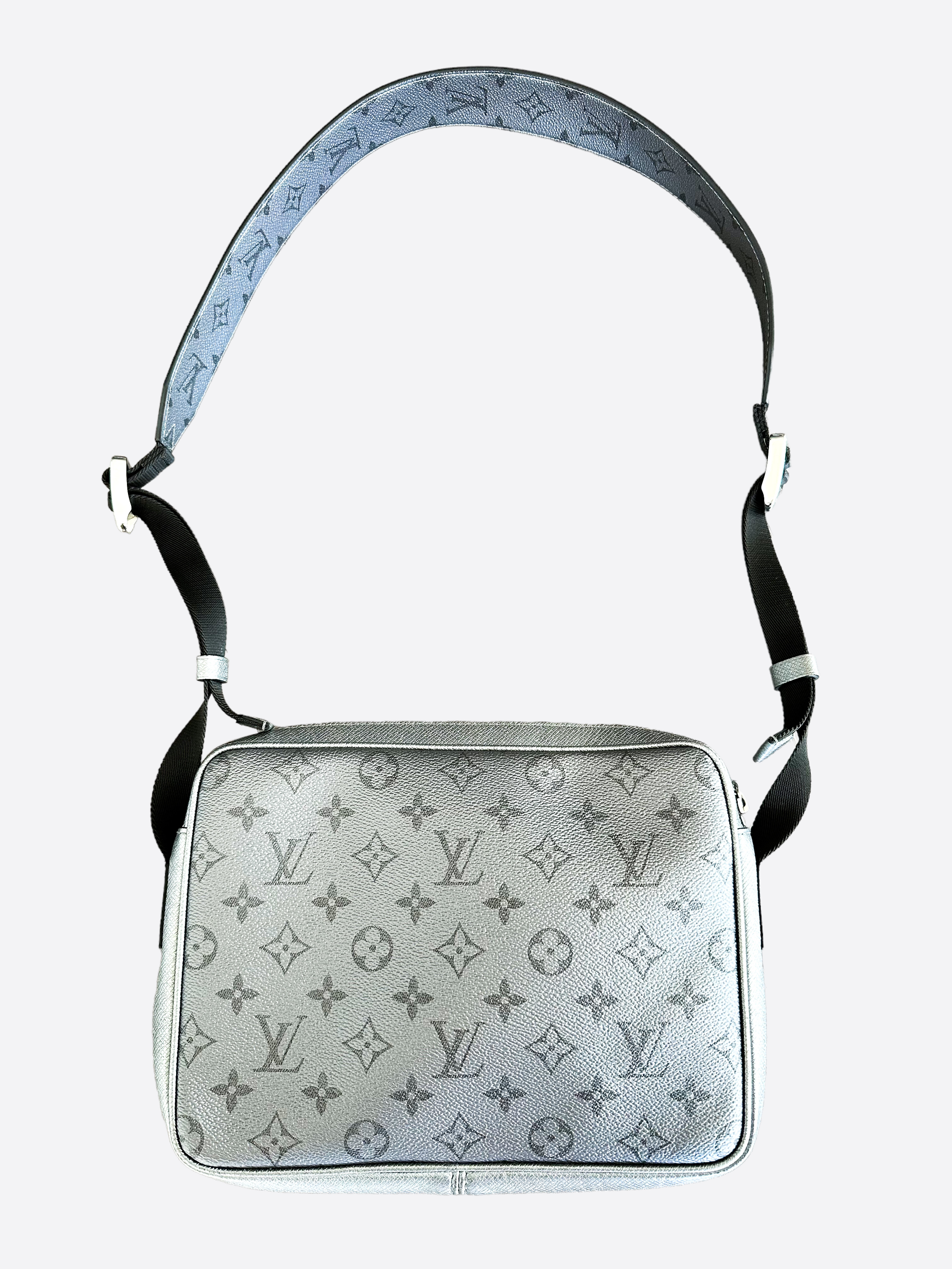 Louis Vuitton Silver Outdoor Sling Bag – Savonches