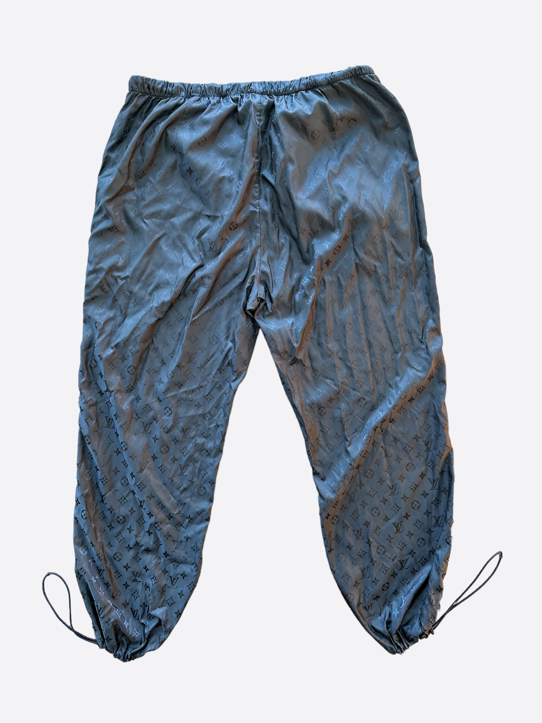 Shop Louis Vuitton 2024 SS Monogram Pocket Jogging Pants 1AC0WK by  Fujistyle | BUYMA