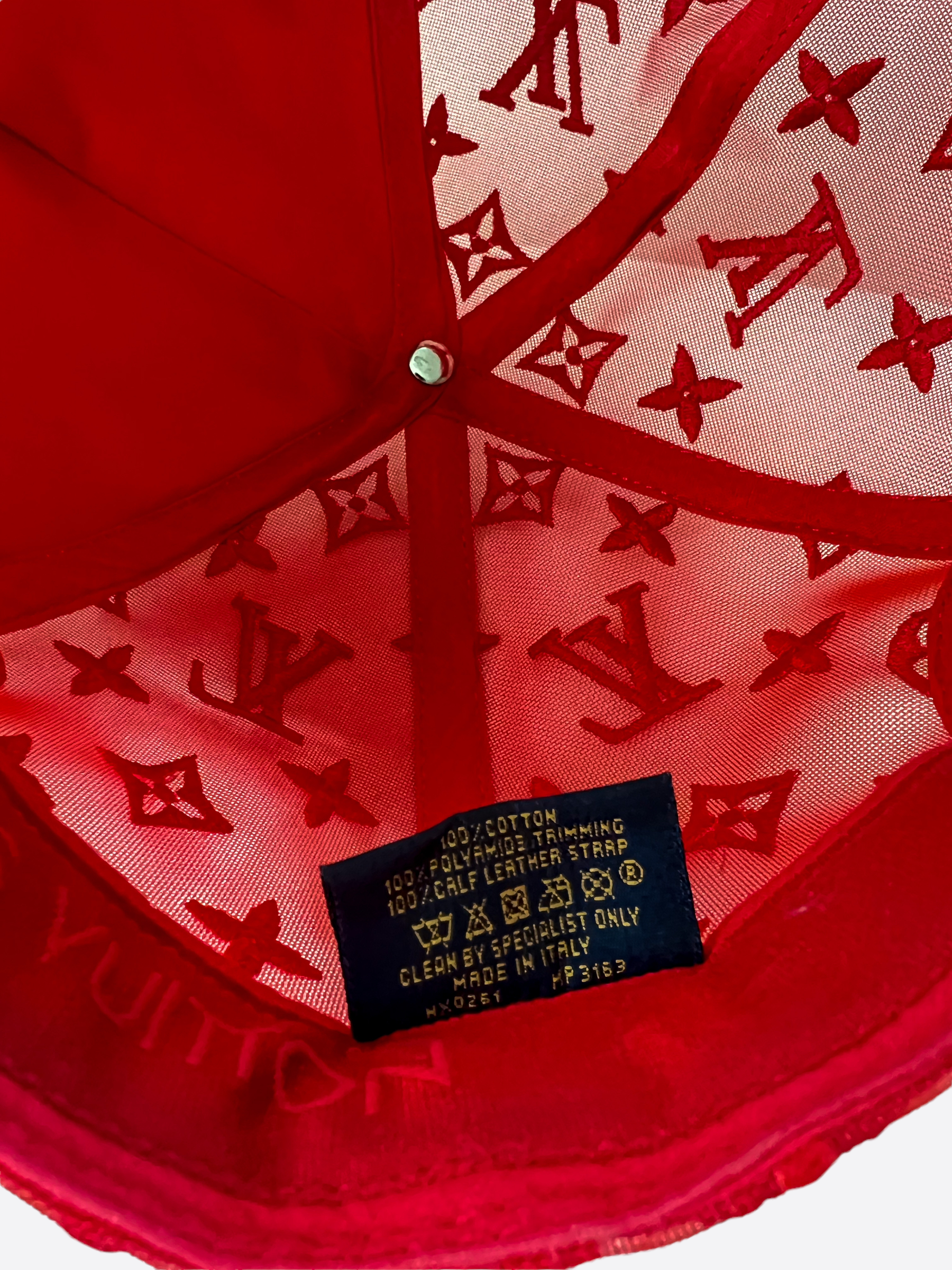 Louis Vuitton Red Monogram Bandana Shorts – Savonches