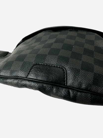 Louis Vuitton Damier Graphite Discovery Bumbag