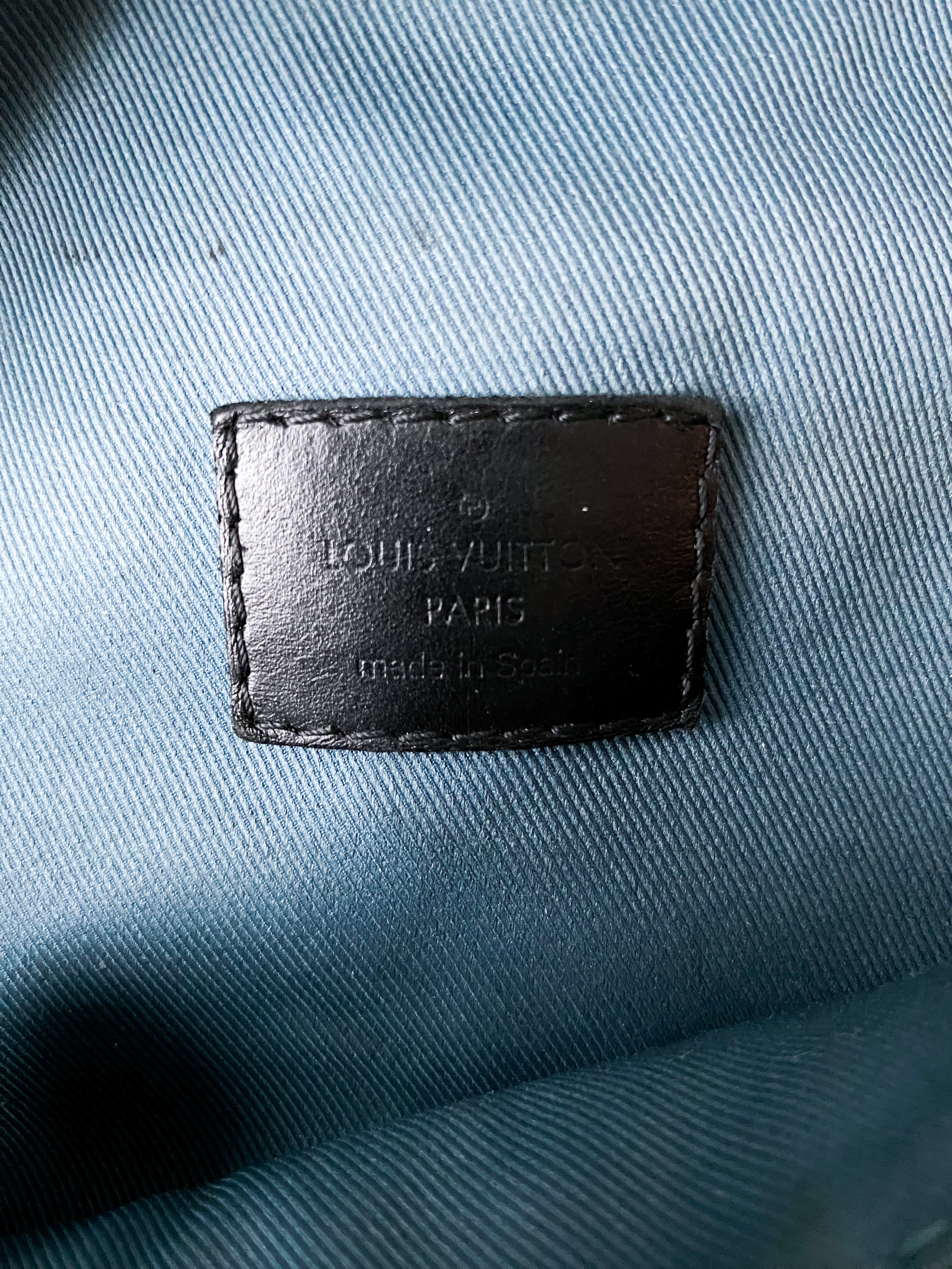 Louis Vuitton Discovery Damier Graphite Bumbag - Black Waist Bags, Bags -  LOU790197