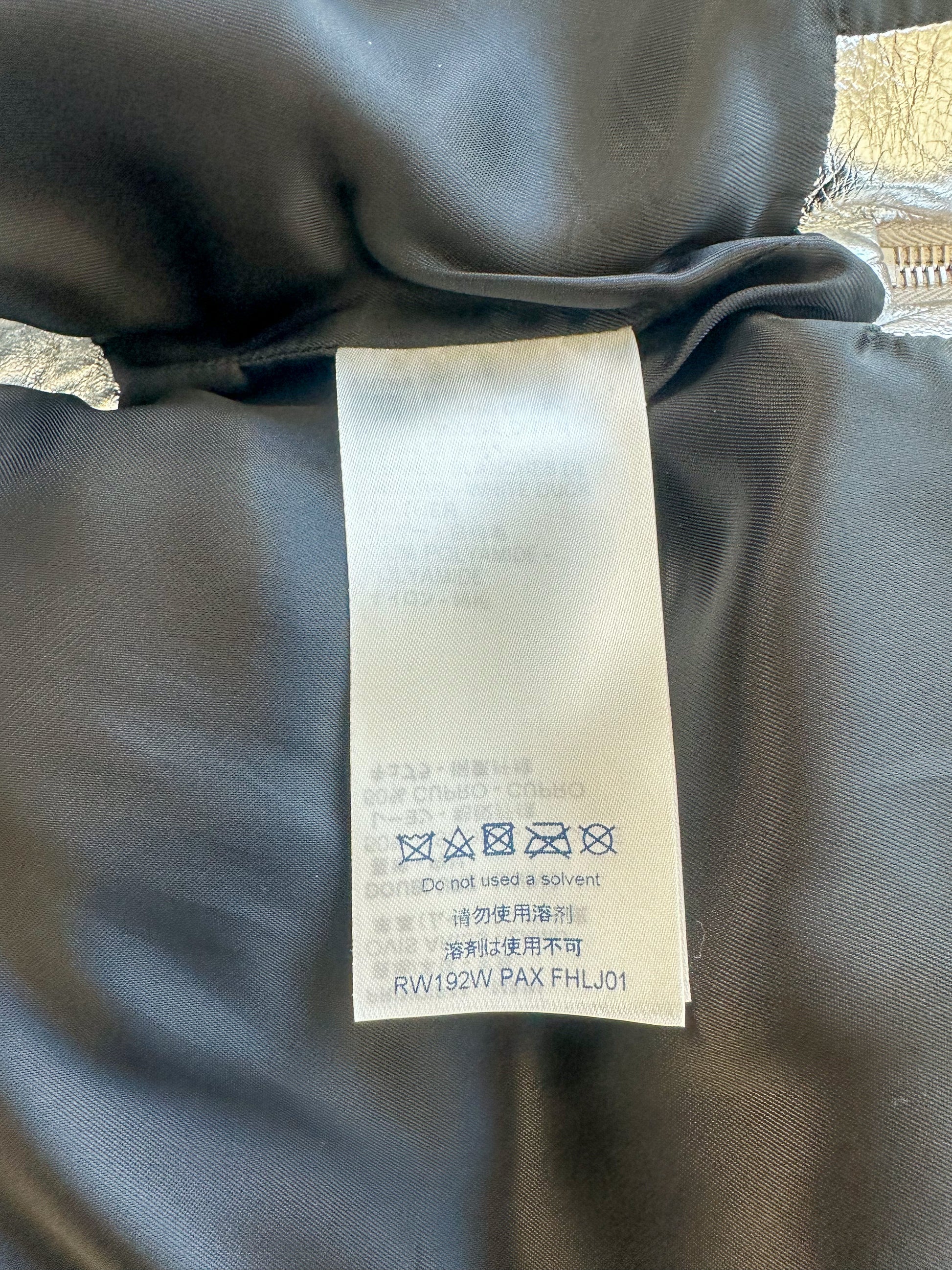 Louis Vuitton Metallic Monogram Flowers Reversible Puffer Jacket Silver. Size 36