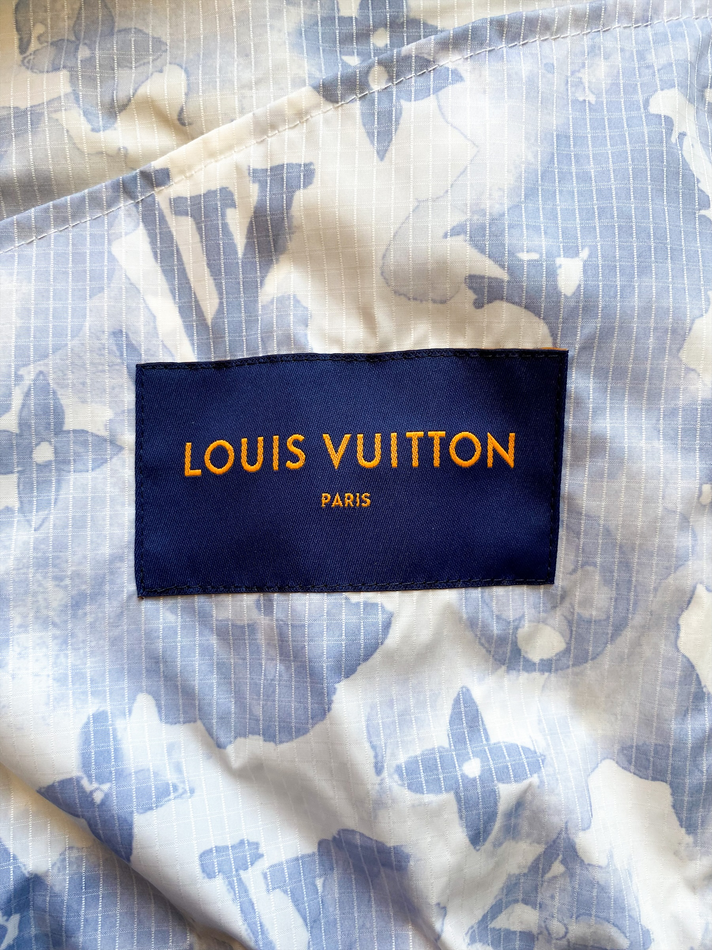 Louis Vuitton blue monogram watercolour windbreaker (2021) ในปี 2023