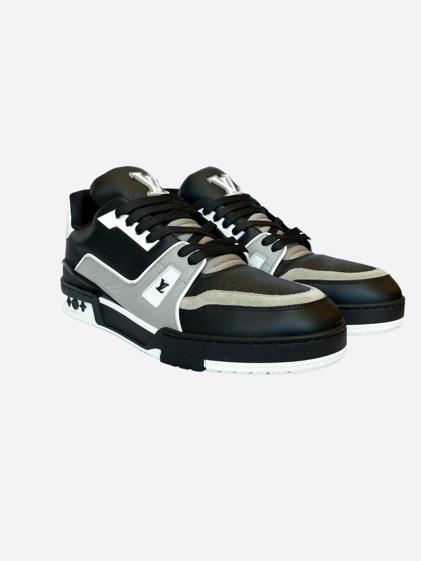 lv trainer sneaker grey