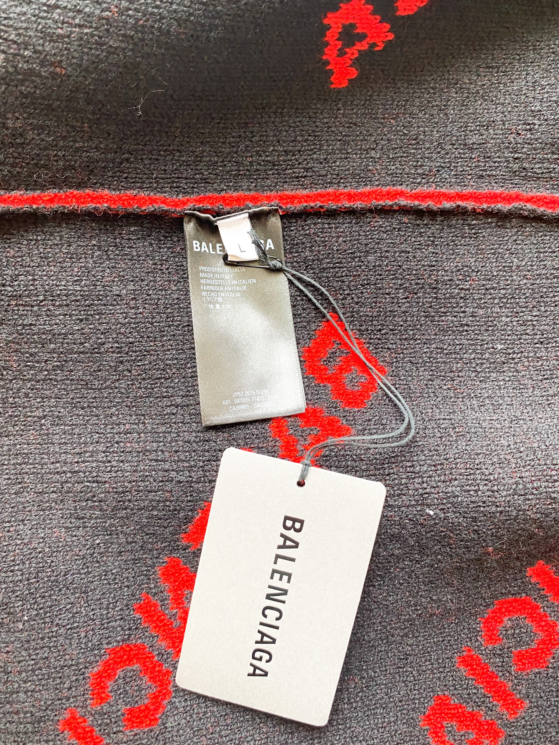 forsætlig Udholde Sammenbrud Balenciaga Red All Over Logo Sweater – Savonches