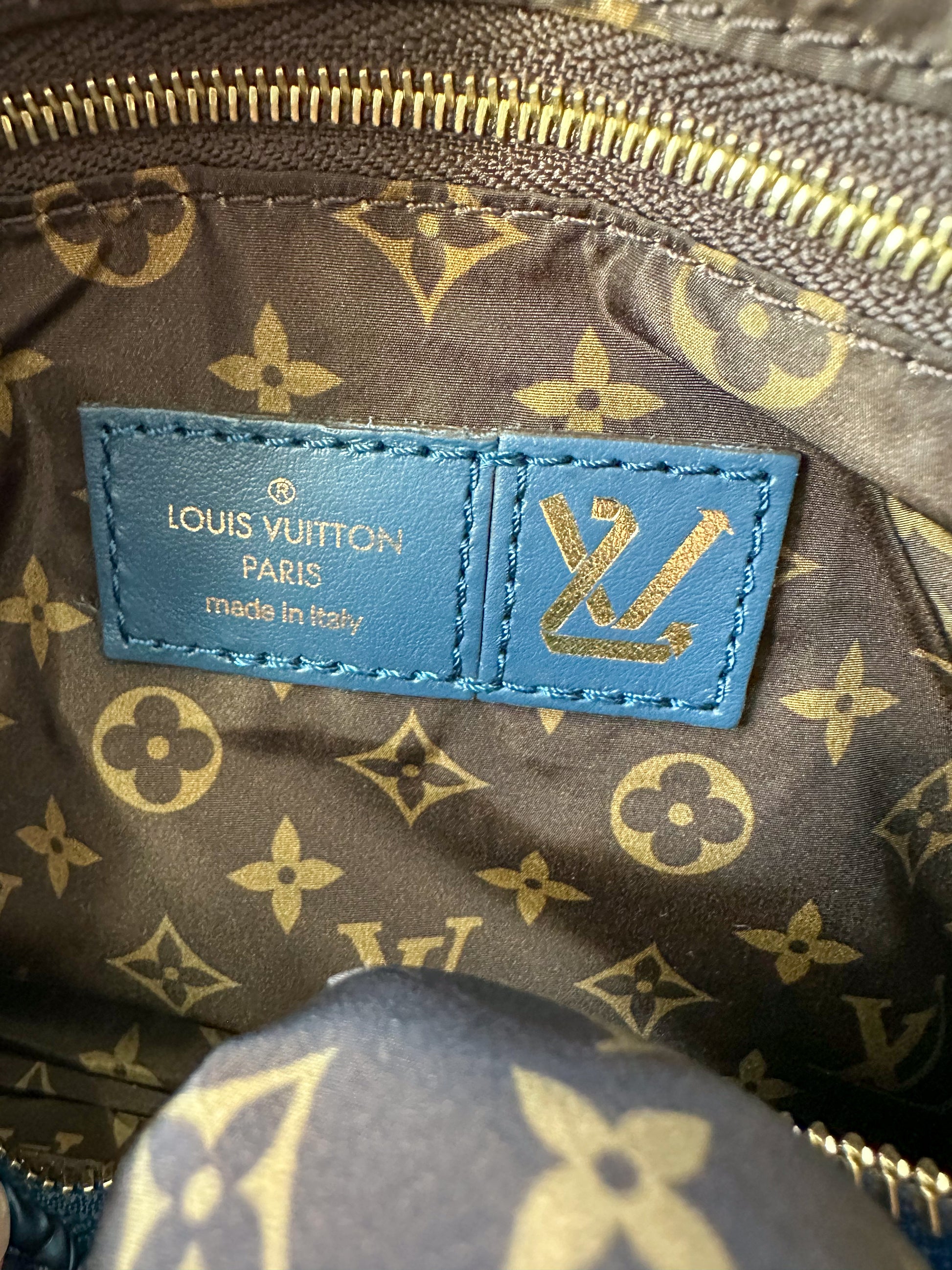 Louis Vuitton Navy Padded Speedy Bandoulière 25 – Savonches