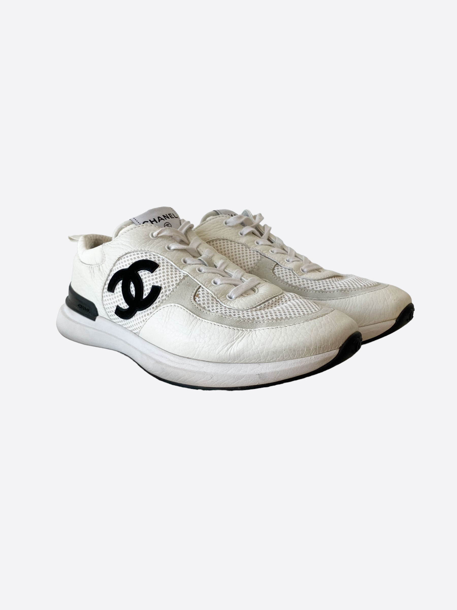 CHANEL Sneaker White Leather Suede Black CC Mesh Fabric Lace-Up Sz 38 2022