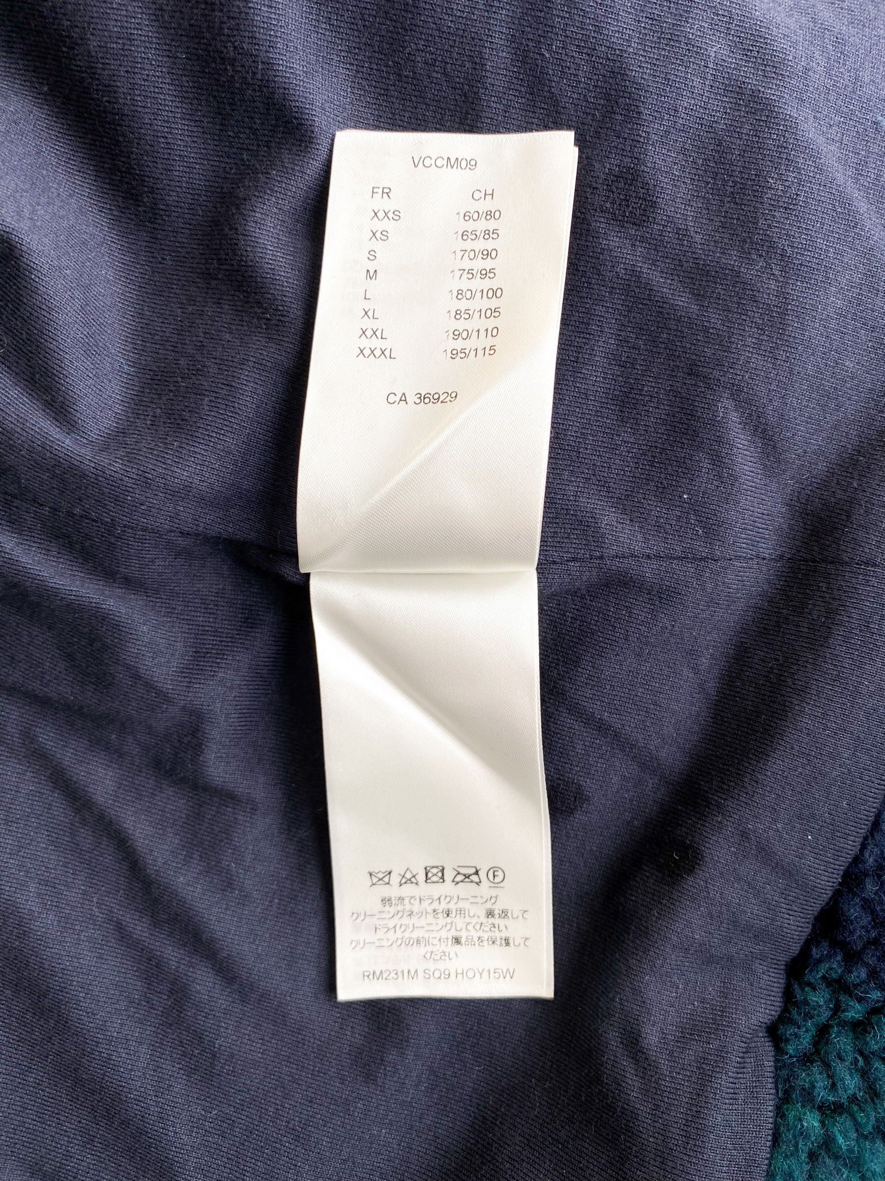 Louis Vuitton Monogram Camo Fleece Blouson - $ 2.040,00 en 2023