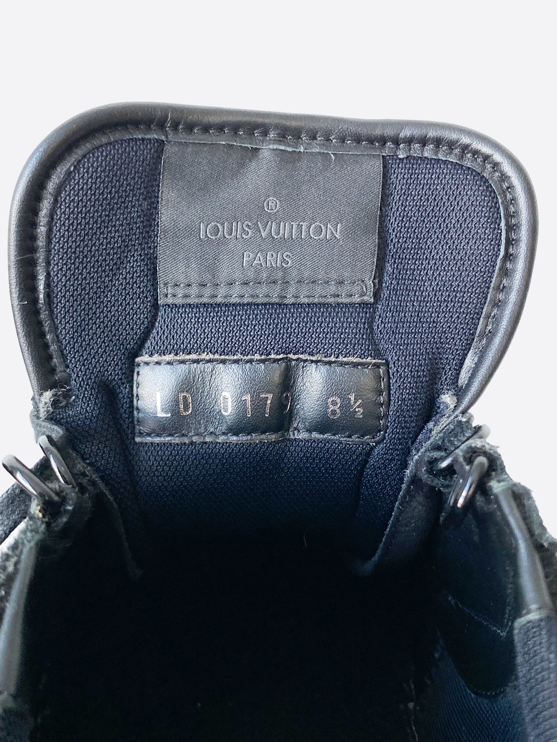 Louis Vuitton LV Trainer Silver Pre-Owned