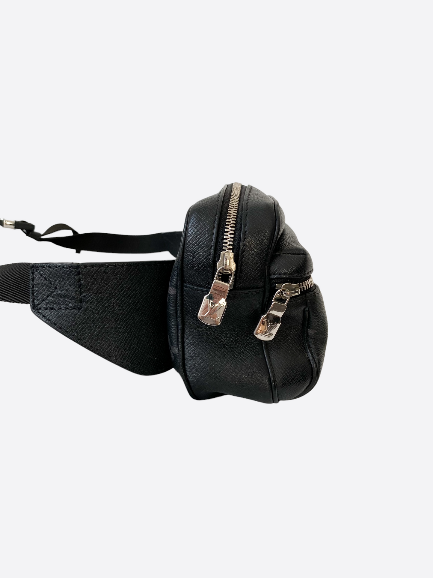 Pre-Owned Louis Vuitton Monogram Bumbag Outdoor Belt Bag (Good