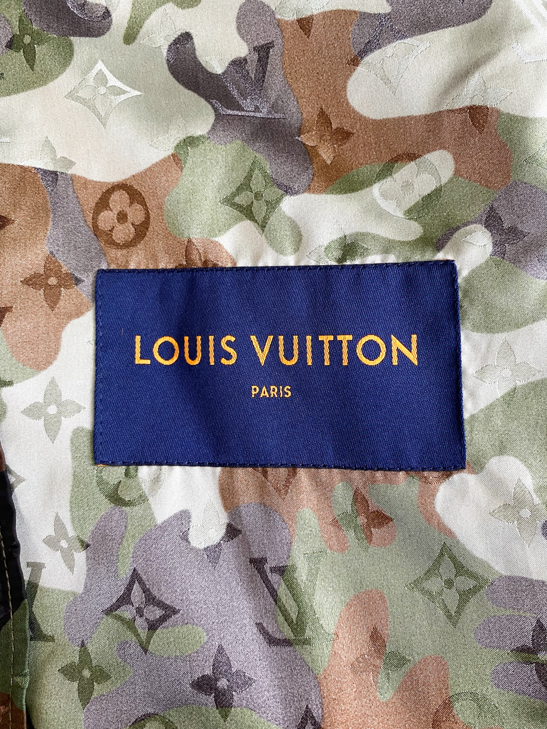 Louis Vuitton Green Camo Monogram Windbreaker – Savonches