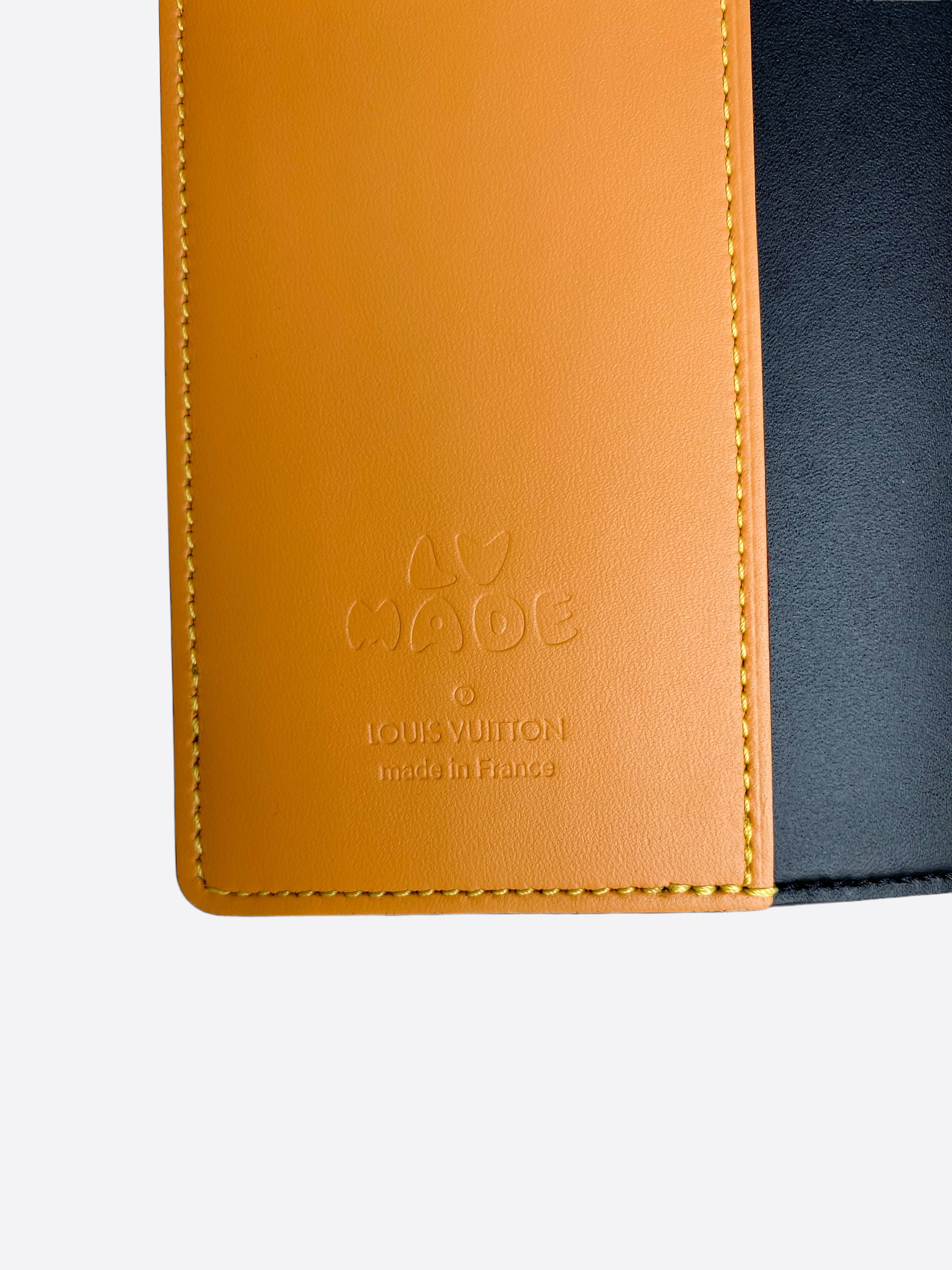 Louis Vuitton LV Nomade Notebook Cover Black Leather ref.841163 - Joli  Closet