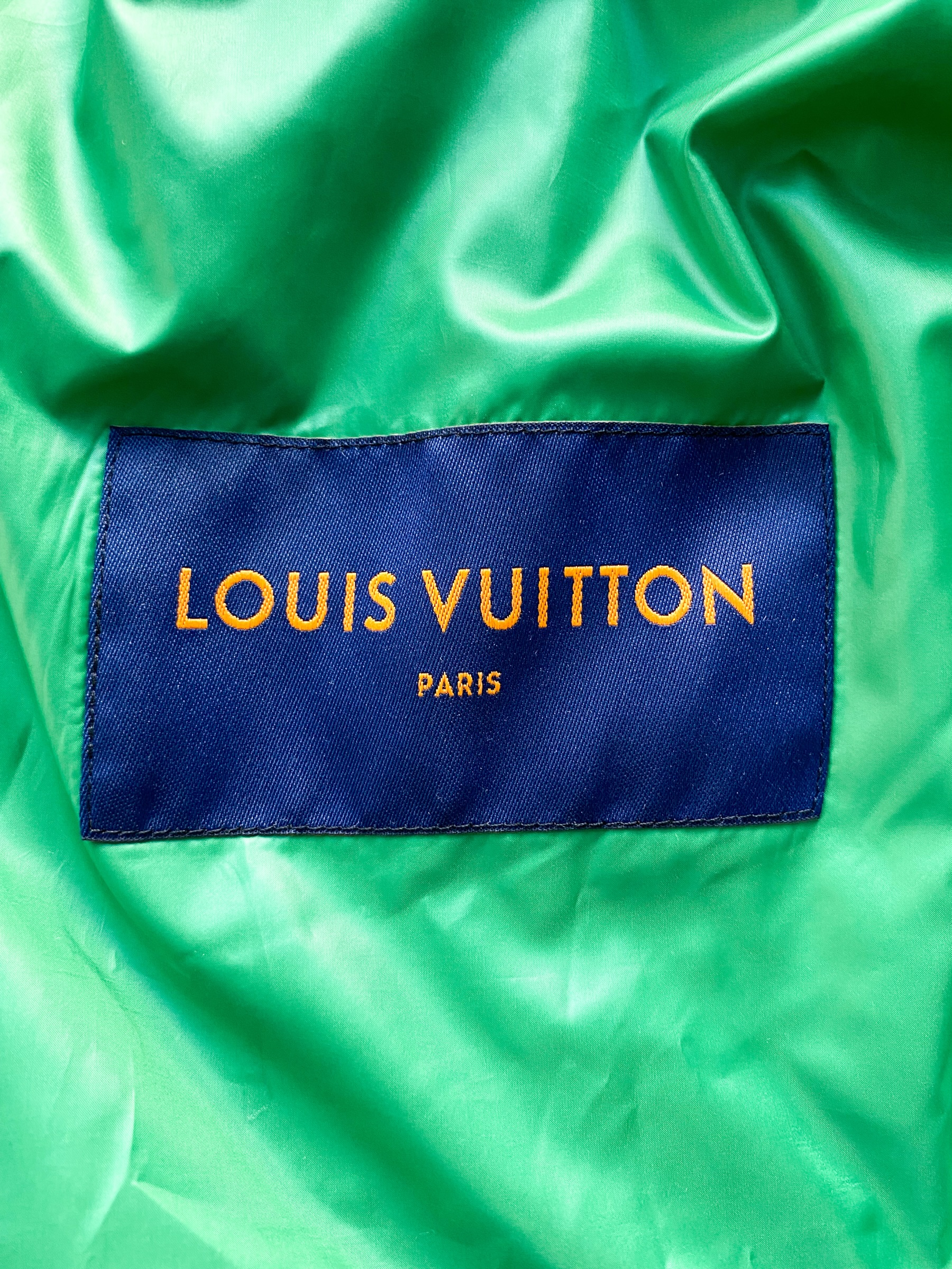 Louis Vuitton Patchworked Portrait Puffer Blouson Green. Size 50