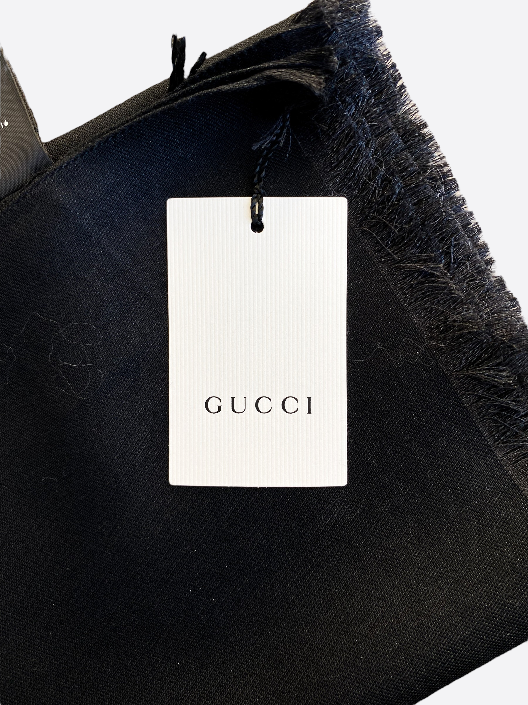 Gucci GG Monogram Black Scarf – Savonches
