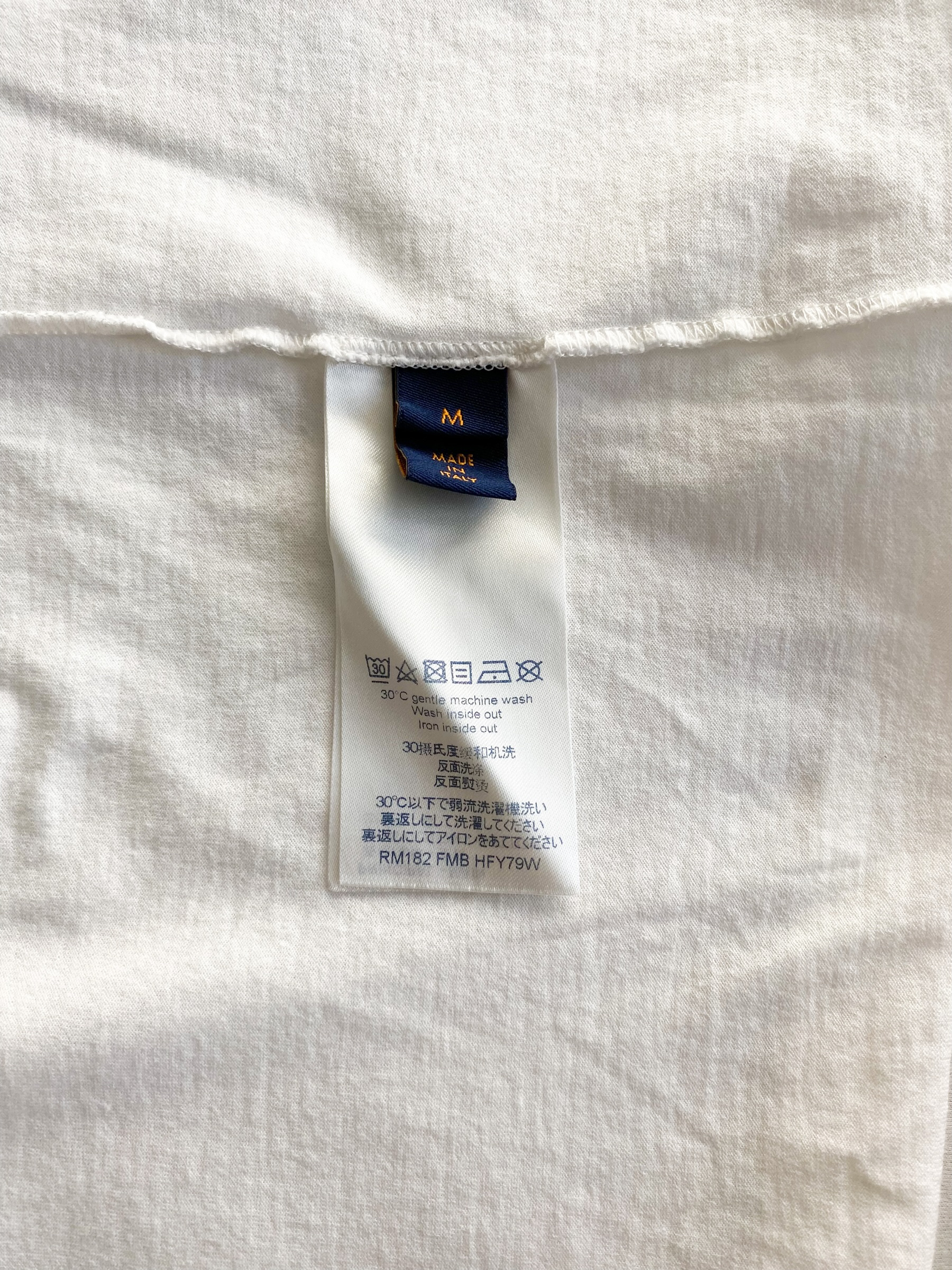 Louis Vuitton Peace And Love Hand Logo Motif T Shirt White – The Luxury  Shopper