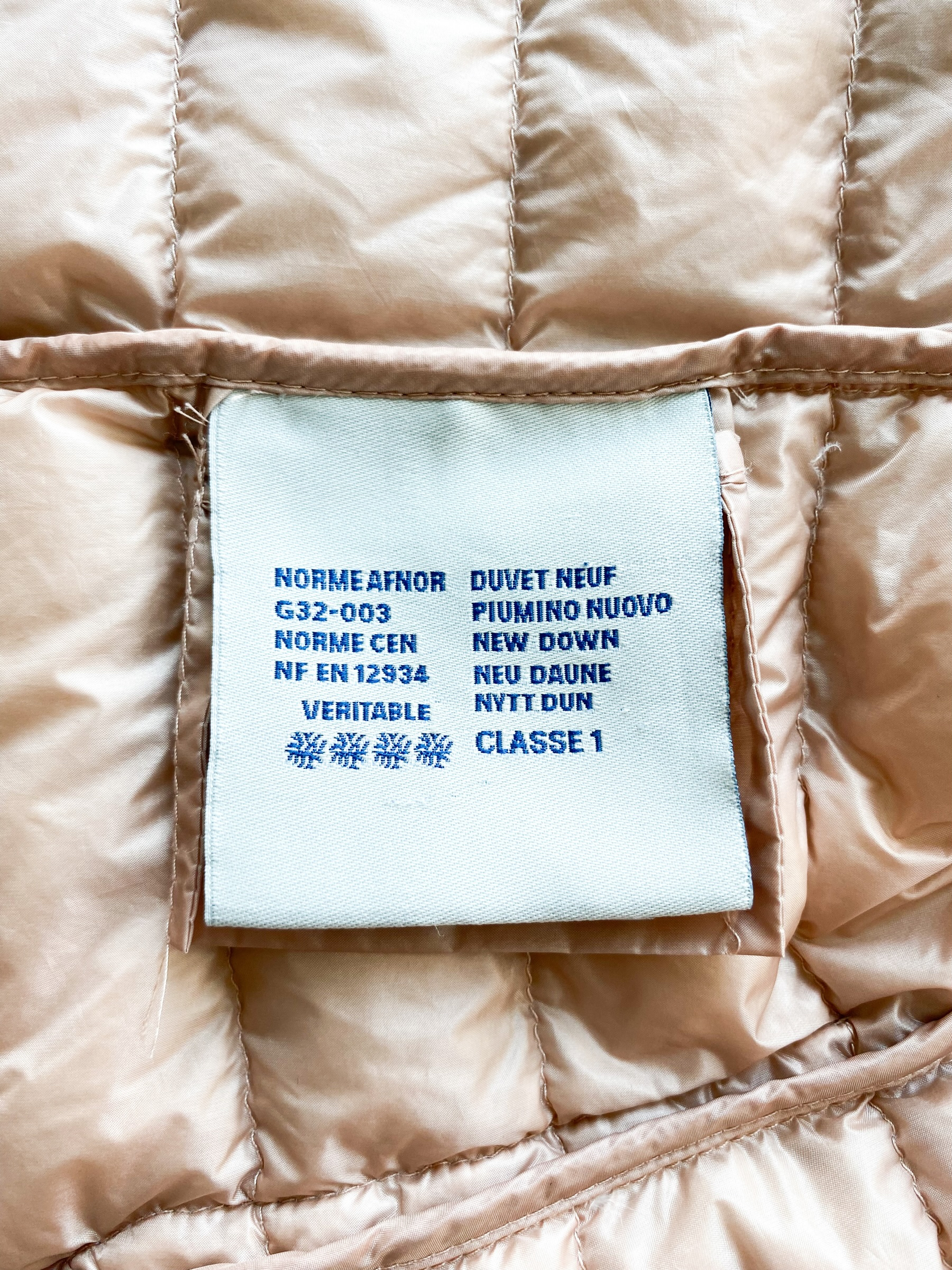 Moncler Light Pink Leyla Women's Jacket – Savonches Moncler Light Pink Leyla Women's Jacket – Savonches