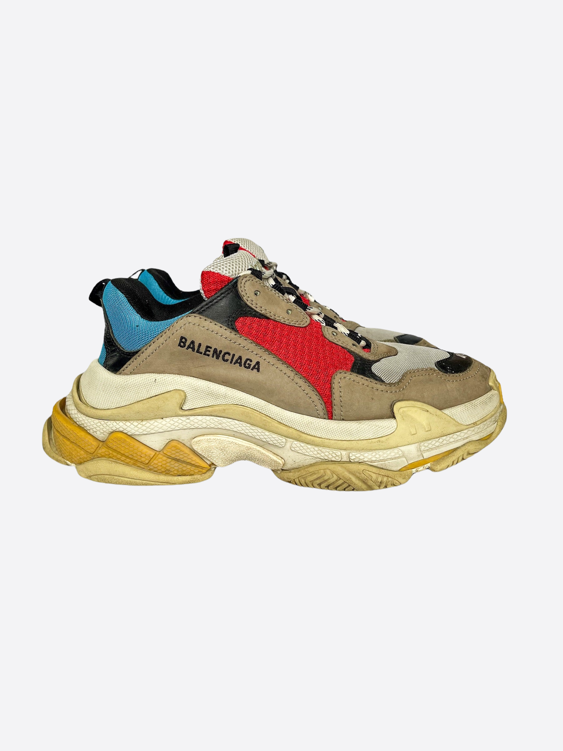 Balenciaga Triple S Oversized Sneaker – Savonches