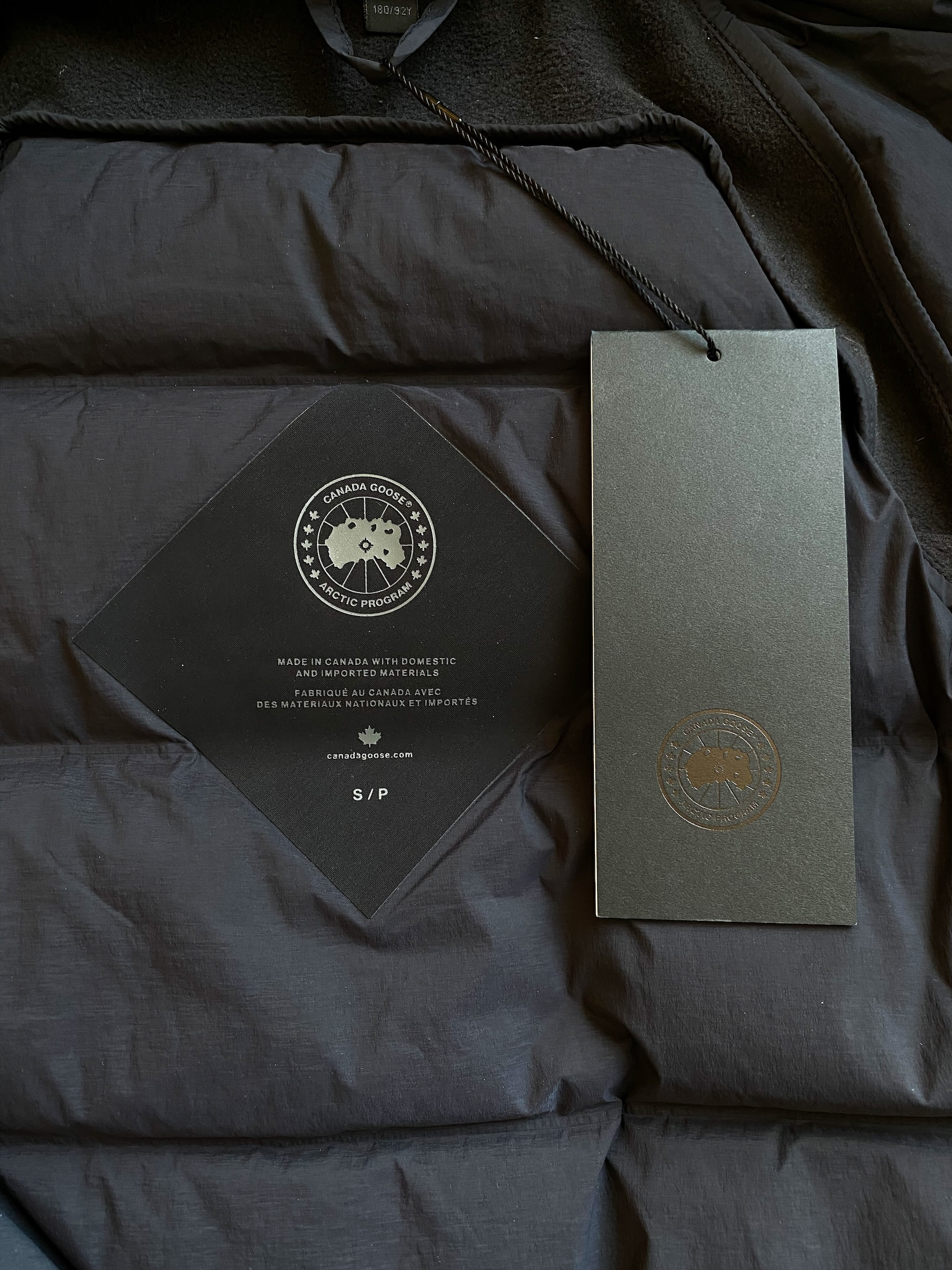 Canada goose top jacket label