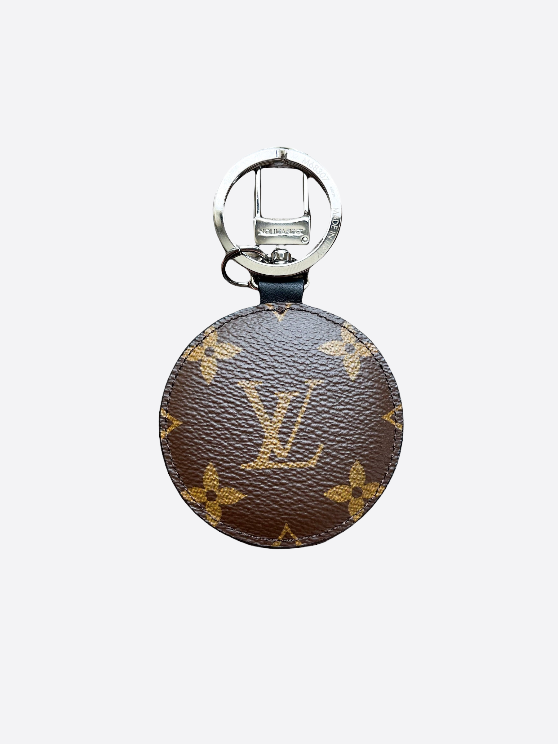 Louis Vuitton Earth Keychain – Savonches
