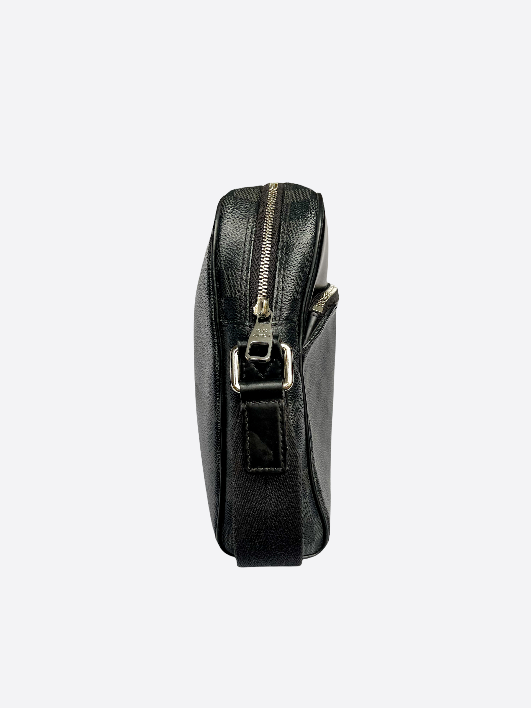 Louis Vuitton Black Damier Polo – Savonches