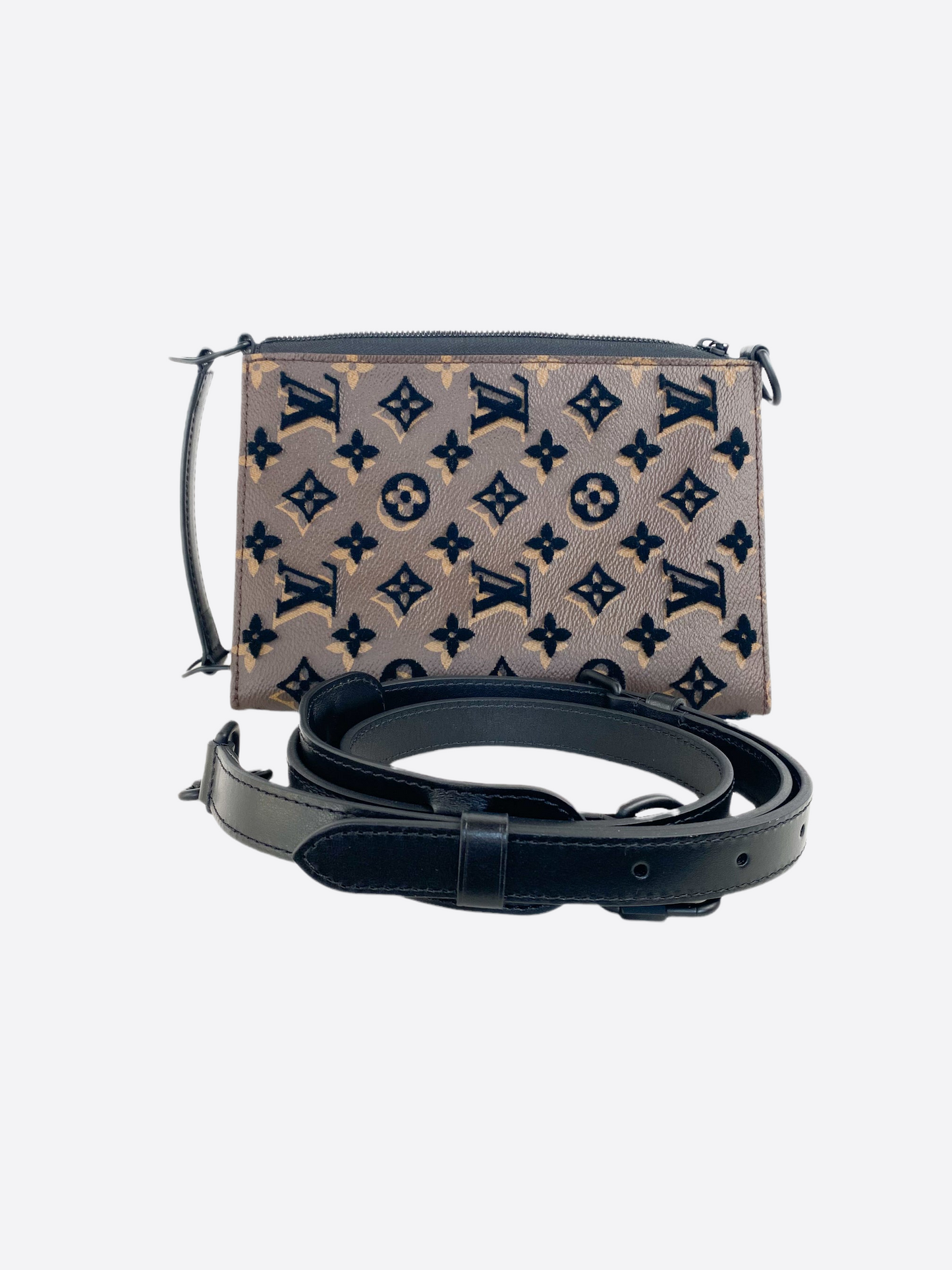 Purchase Result  Louis Vuitton Triangle Messenger Bag M45070